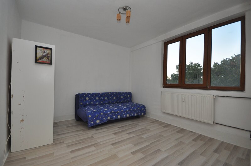 Drumul Taberei, langa metrou Romancierilor apartament 2 camere.