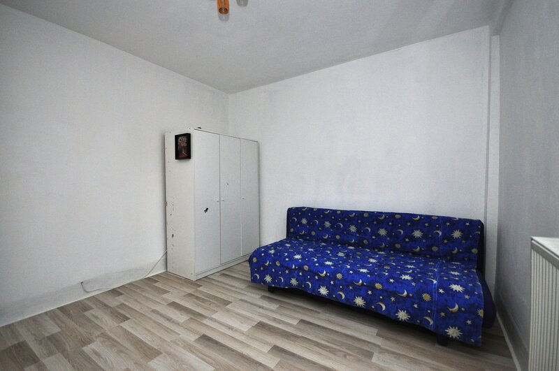 Drumul Taberei, langa metrou Romancierilor apartament 2 camere.